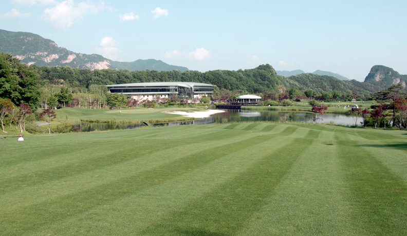 9홀 전경